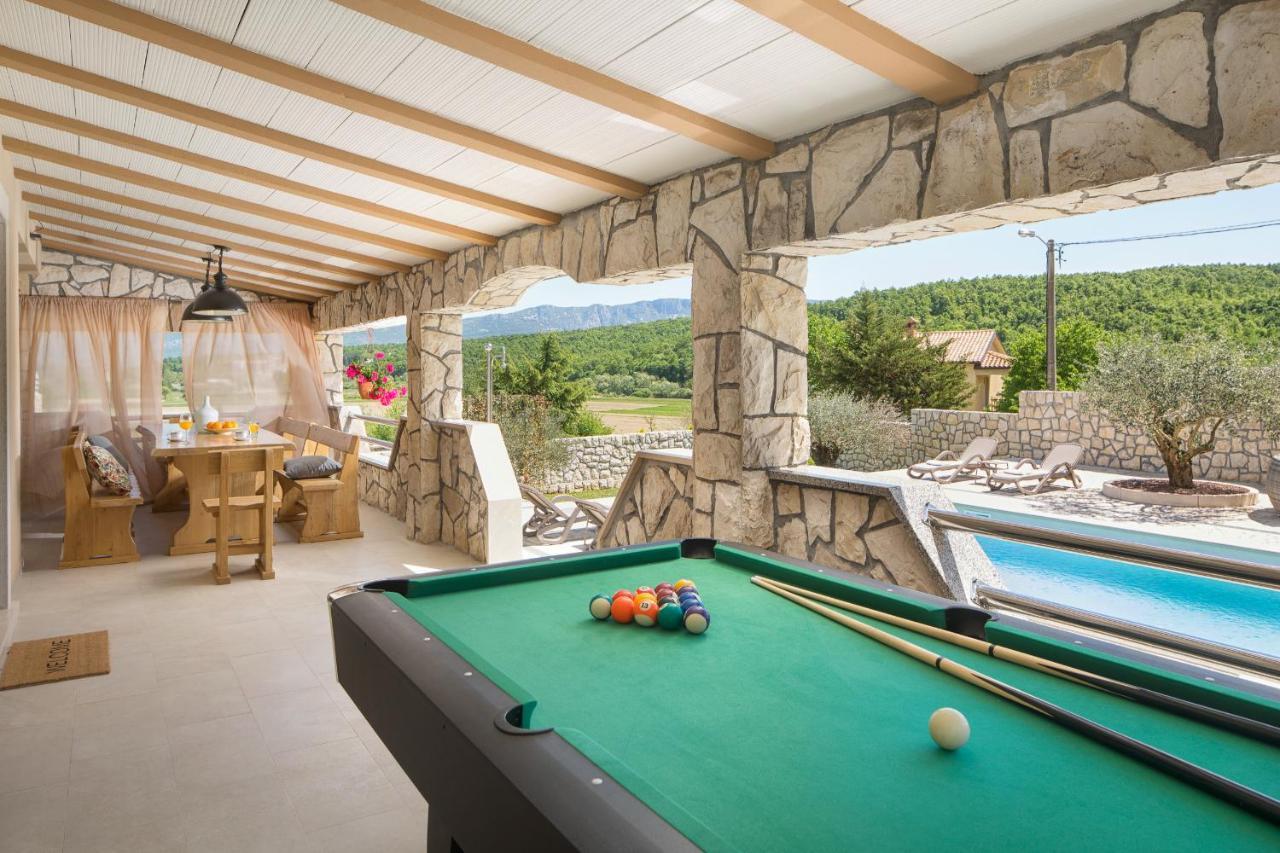 Villa Vesna With Sauna, Hot Tub Potpićan Exterior foto